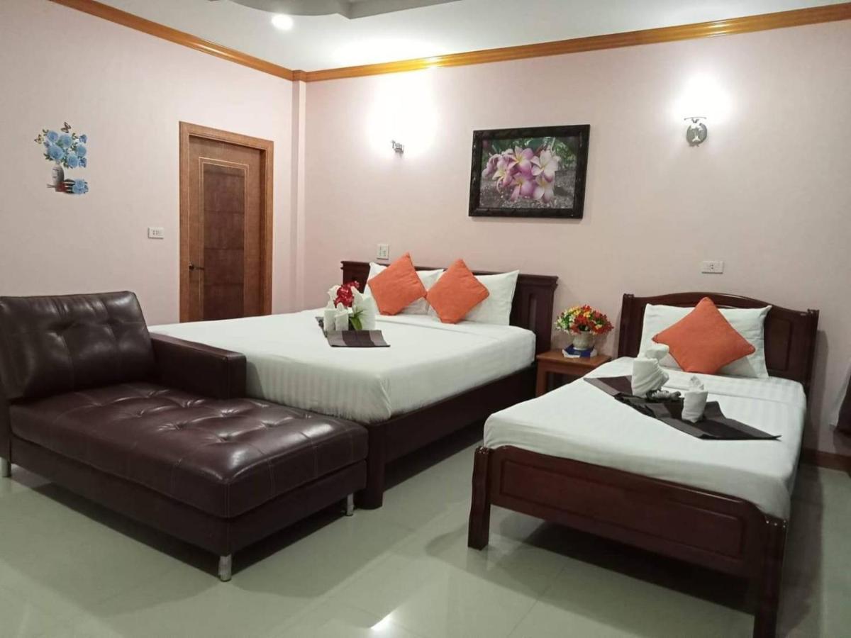 Pawarisa Resort Pathio Exterior photo