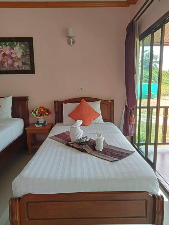 Pawarisa Resort Pathio Exterior photo