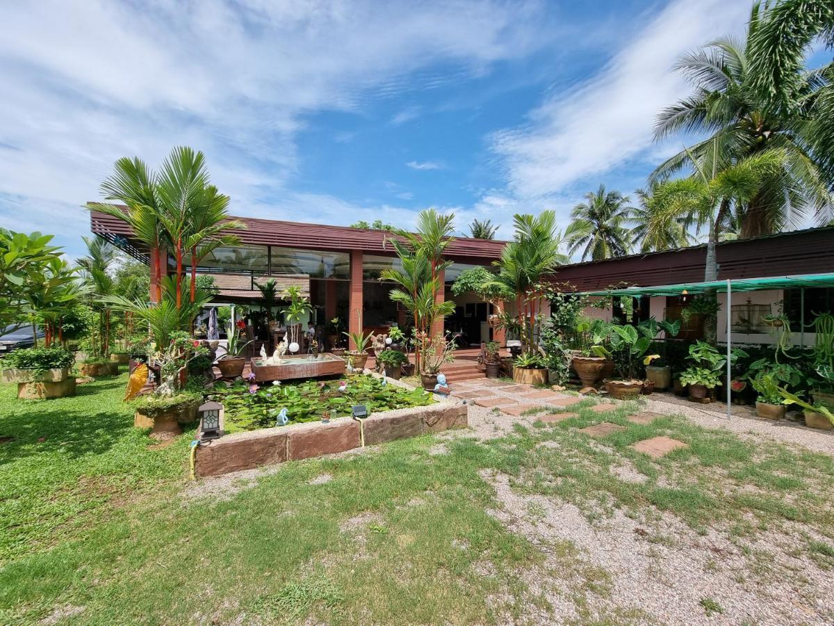 Pawarisa Resort Pathio Exterior photo