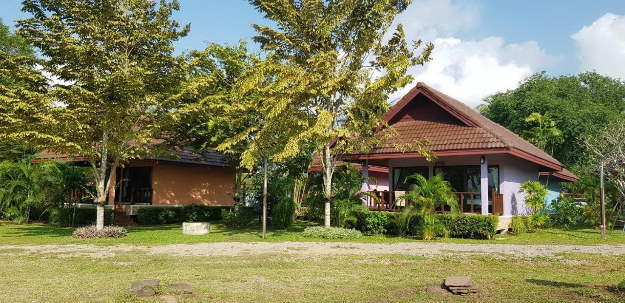 Pawarisa Resort Pathio Exterior photo