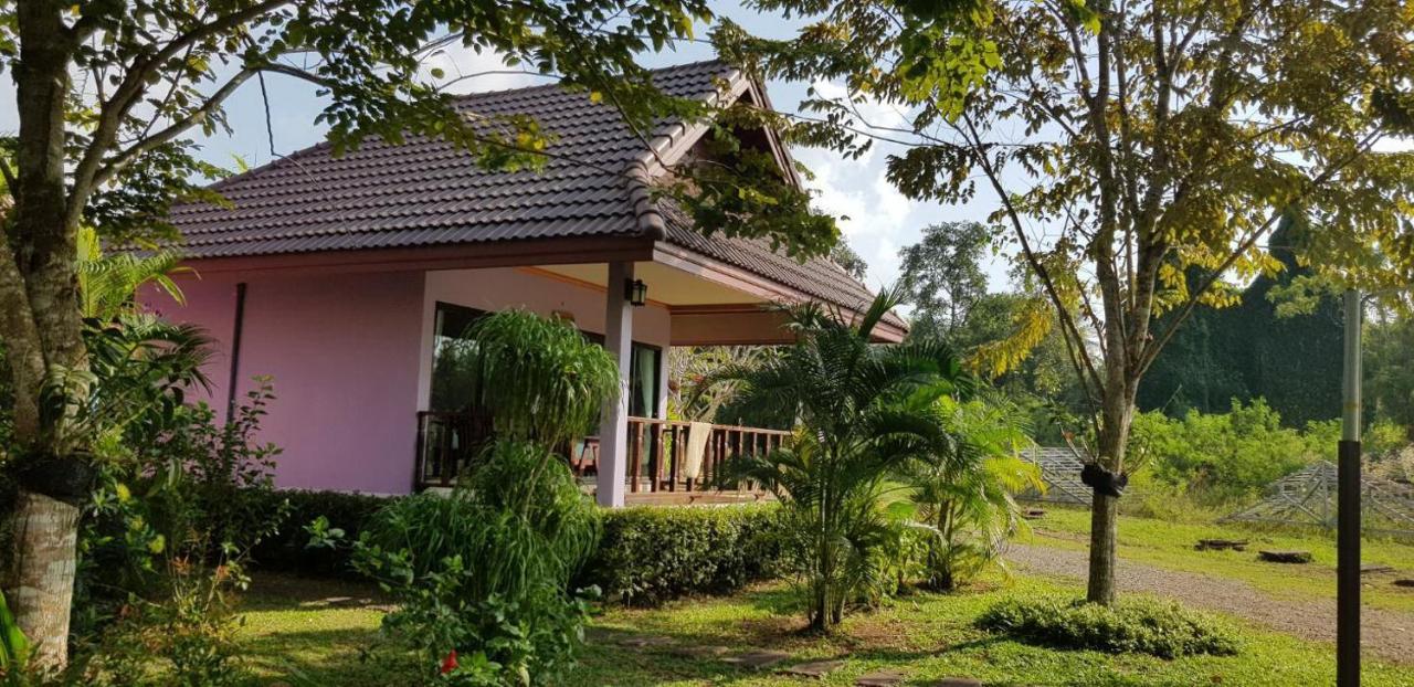 Pawarisa Resort Pathio Exterior photo